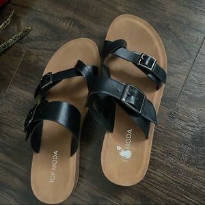 Leather sandals